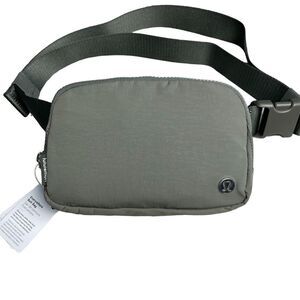 Lululemon Everywhere Belt Bag 1L Gray Sage New With Tags